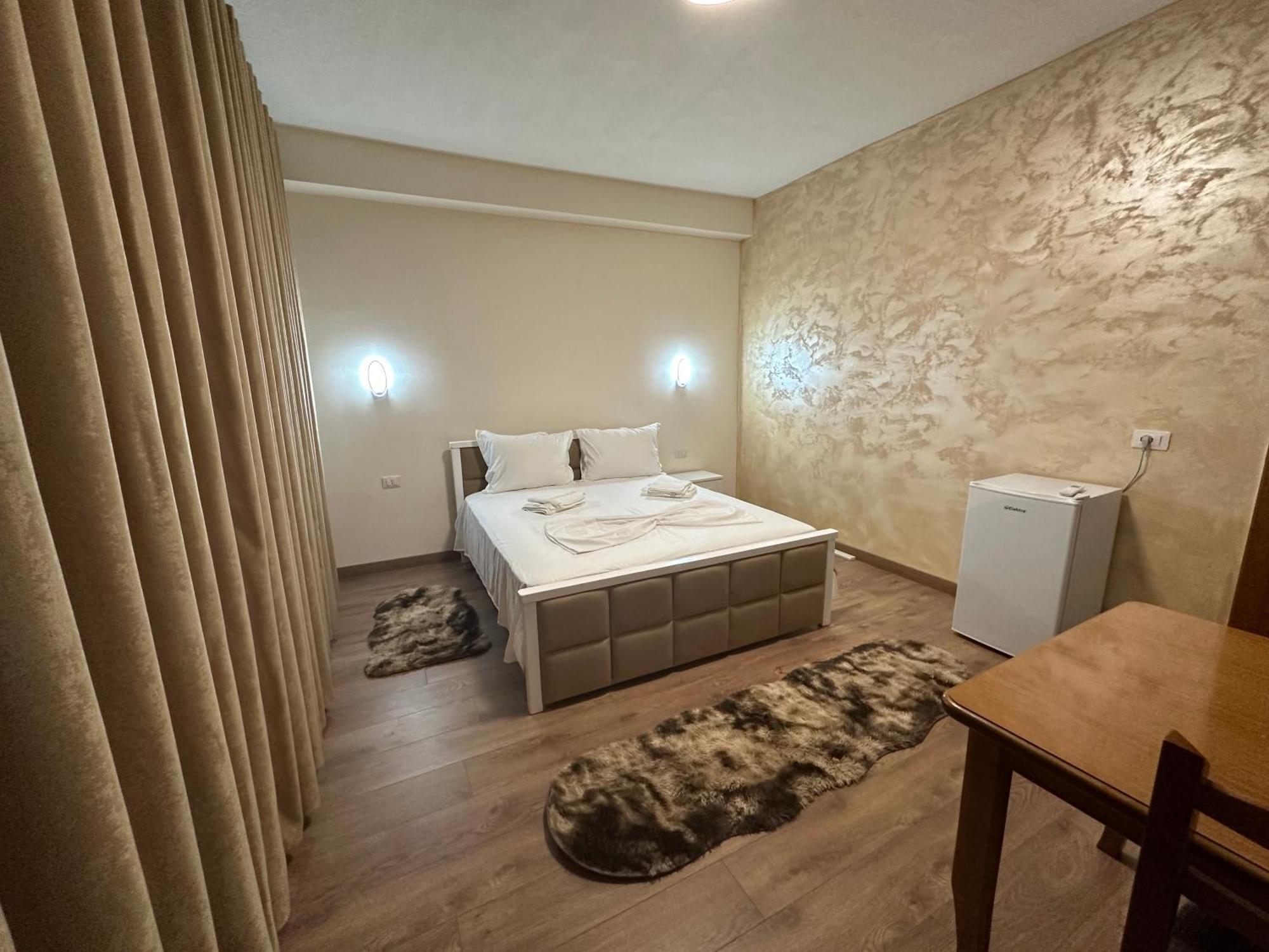 Guni Inn Krujë Eksteriør billede